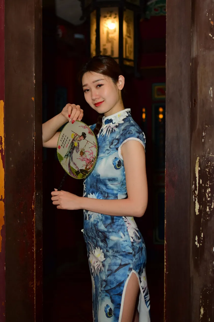 [Mzsock] NO.174 USD High-cut long cheongsam with white high heels and beautiful legs street photography#[105P]-65